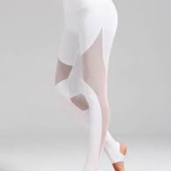 Alo Coast Legging - Picture 1 of 5